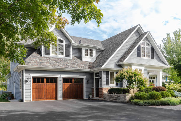 Best Roof Insulation Installation  in Universal City, TX